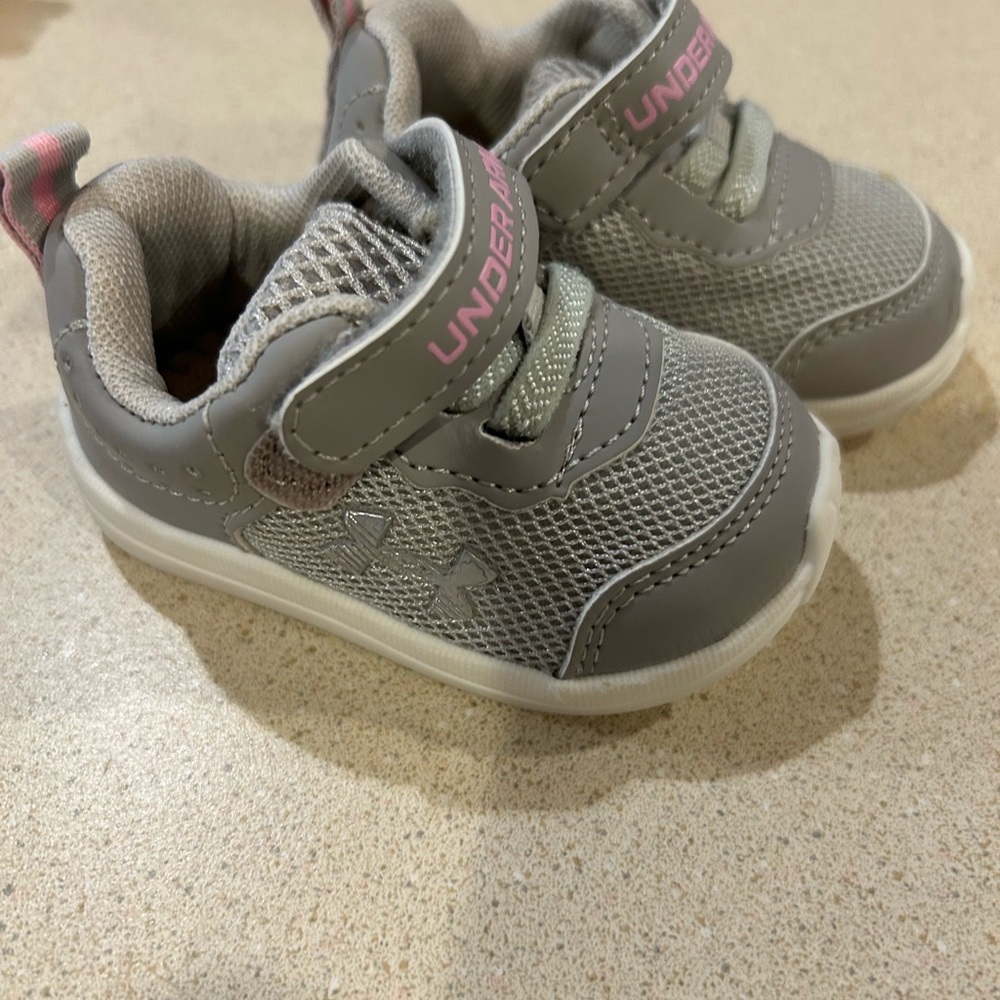 Under Armour Kids Sneakers in Gray with Pink Accents